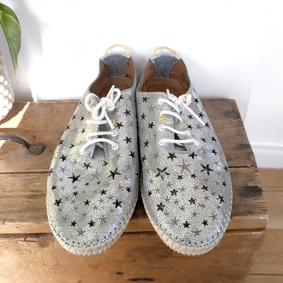 APROPO Silver Star Patterned Women's Shoes - Picture 3 of 4